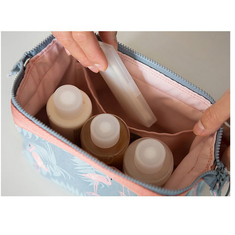 New Fashionable Women's Waterp - Makeup Beauty Necessaire 评论和价格